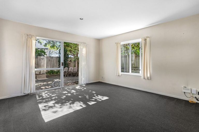 Photo of property in 30 Coles Place, St Albans, Christchurch, 8014
