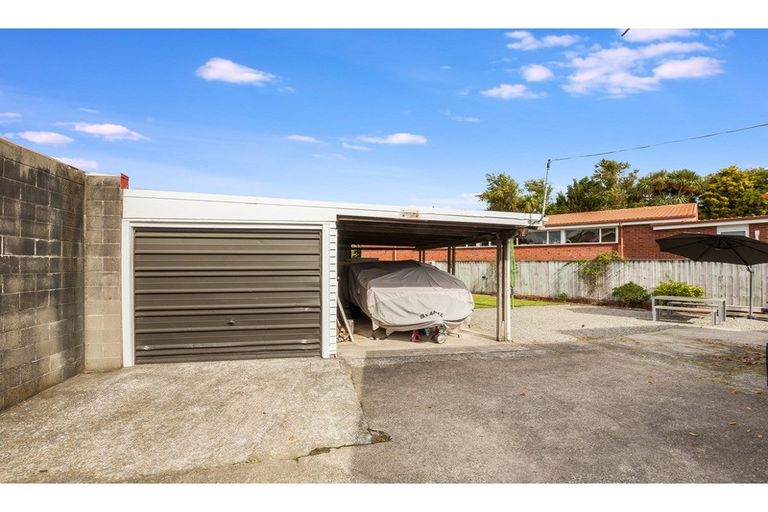 Photo of property in 2 Puriri Street, Woburn, Lower Hutt, 5010