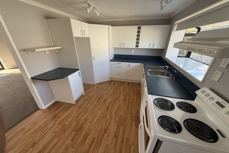 Photo of property in 340 Wellington Road, Wainuiomata, Lower Hutt, 5014