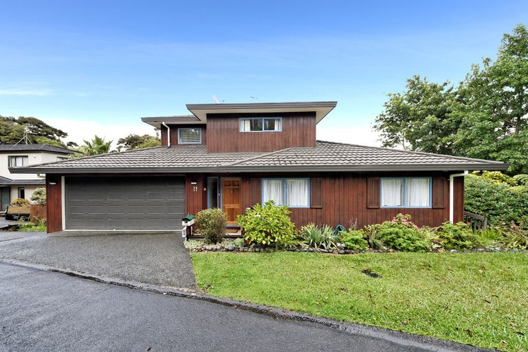 Photo of property in 35 Chamari Close, Titirangi, Auckland, 0604