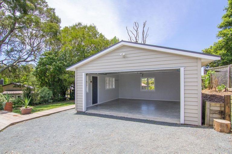Photo of property in 7 Miro Street, Helensville, 0800