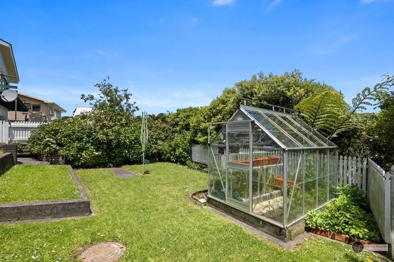 Photo of property in 24 Cypress Drive, Maungaraki, Lower Hutt, 5010