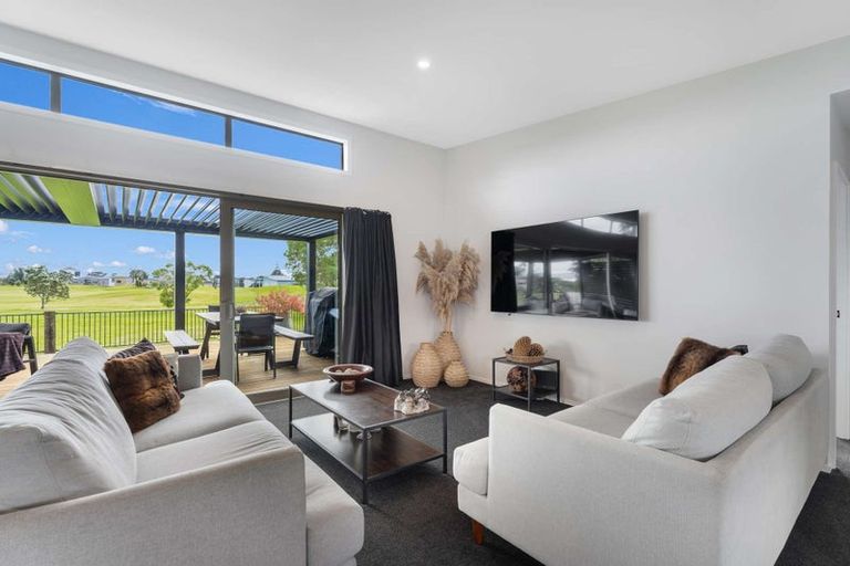 Photo of property in 171 Rangiora Crescent, Matarangi, Whitianga, 3592