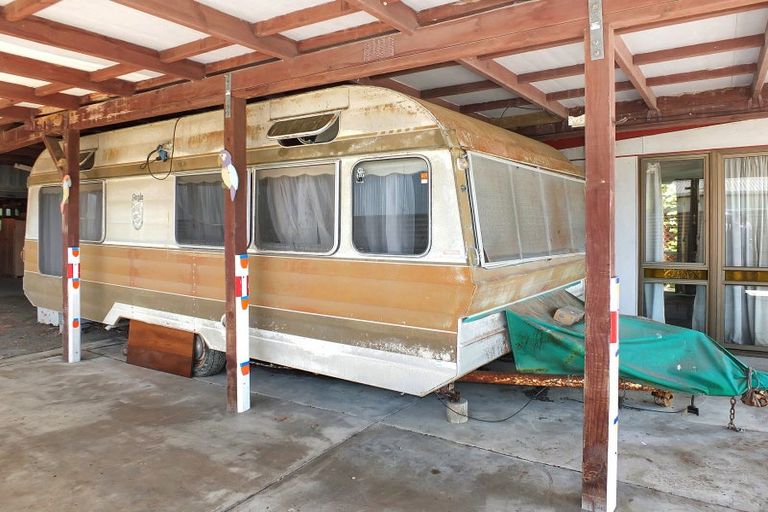 Photo of property in 7 Beach Street, Tangimoana, 4822