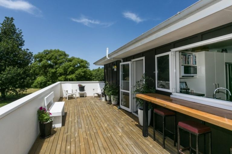 Photo of property in 797 Pourerere Road, Omakere, Waipawa, 4271