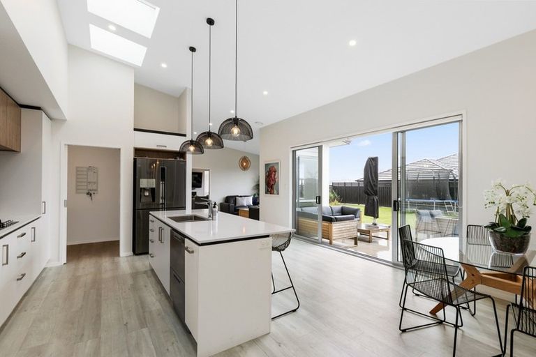 Photo of property in 4 Hopkirk Avenue, Wallaceville, Upper Hutt, 5018