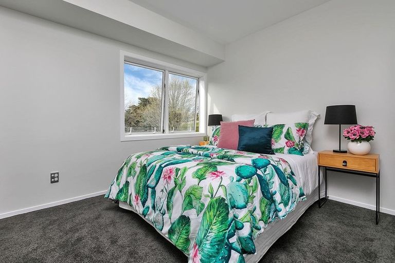 Photo of property in 1/4 Denby Lane, Northcote Point, Auckland, 0627