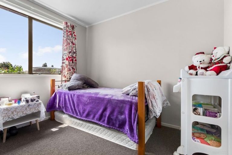 Photo of property in 13 Poutini Place, Manurewa, Auckland, 2102