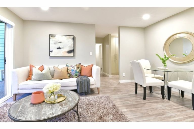 Photo of property in 12 Seaview Crescent, Hatfields Beach, Orewa, 0931