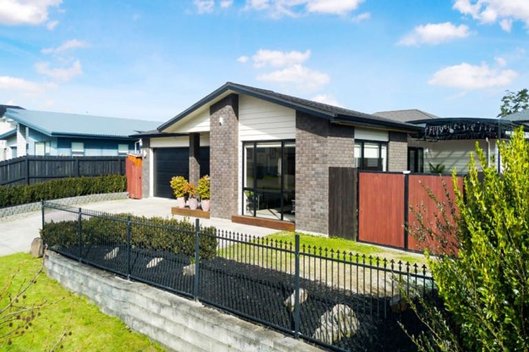 Photo of property in 145 Matua Road, Huapai, Kumeu, 0810