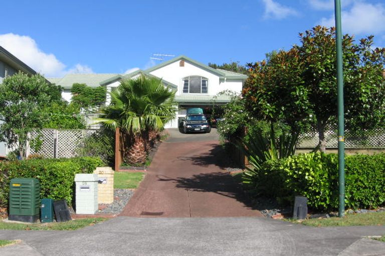 Photo of property in 20 Westminster Gardens, Unsworth Heights, Auckland, 0632