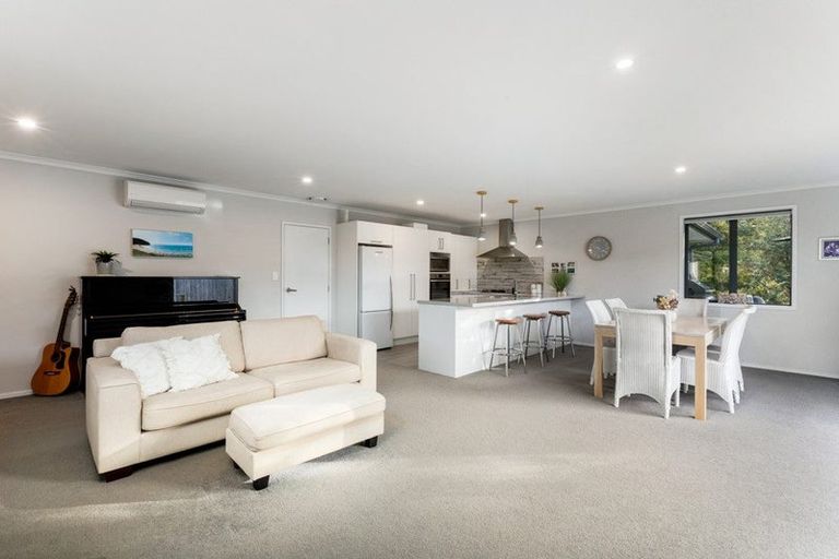 Photo of property in 15 Ian Place, Waihi Beach, 3611