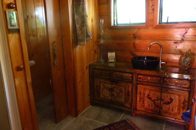 Photo of property in 16 Tombleson Road, Lake Rotoma, Rotorua, 3074