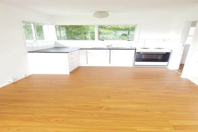 Photo of property in 1/5 Sharland Avenue, Manurewa, Auckland, 2102