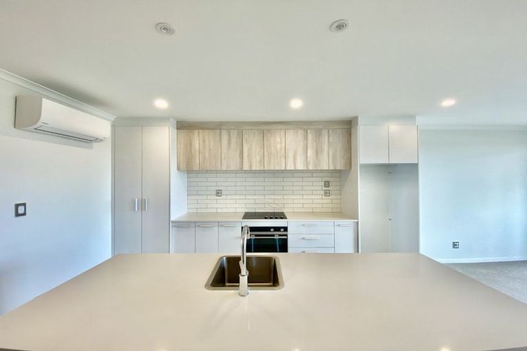 Photo of property in 3/1 Aperira Lane, Wiri, Auckland, 2104