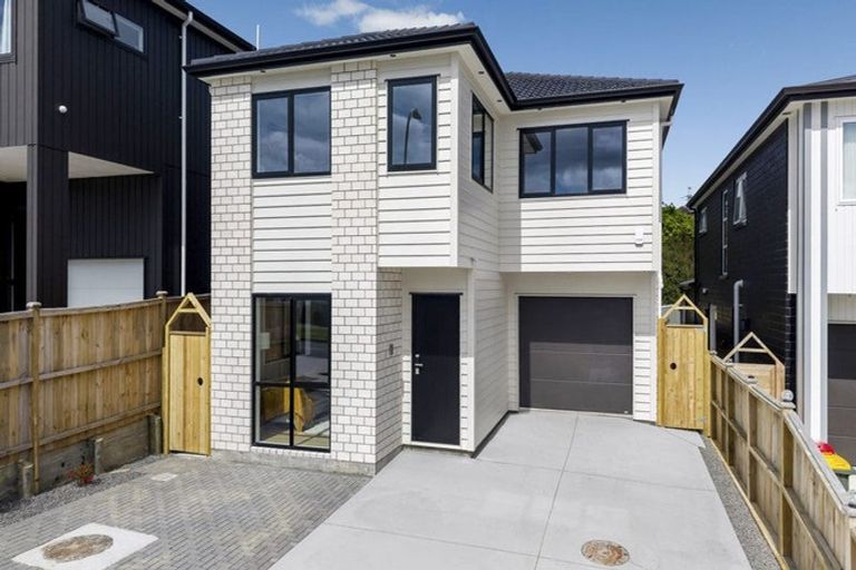Photo of property in 3 Ripa Street, Flat Bush, Auckland, 2019