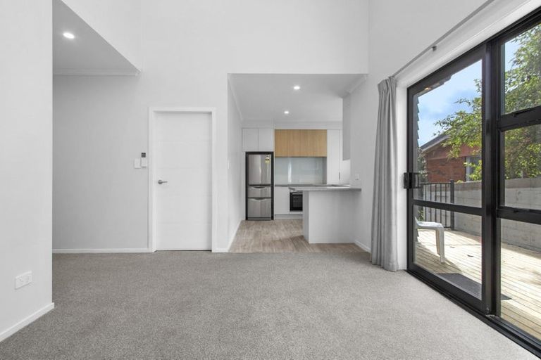 Photo of property in 2/27 Seddon Road, Frankton, Hamilton, 3204