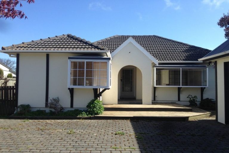 Photo of property in 8 Karo Place, Ilam, Christchurch, 8041