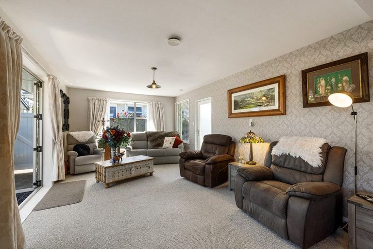 Photo of property in 2/14 Apollo Place, Papanui, Christchurch, 8052