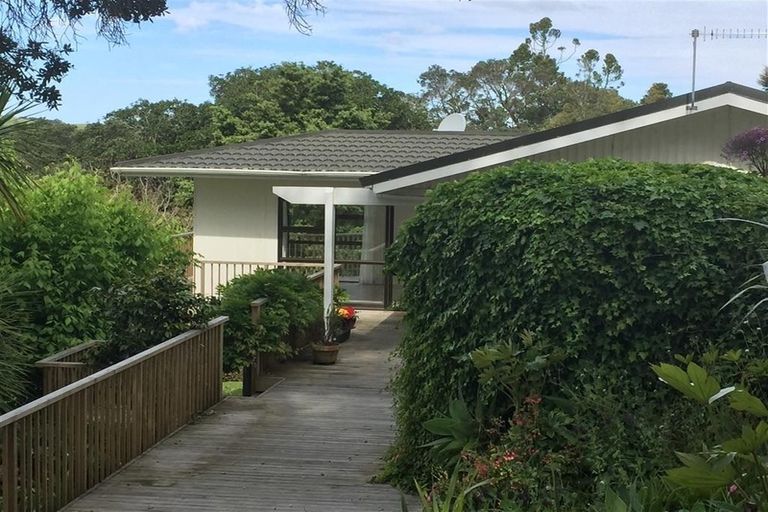 Photo of property in 17 Lysnar Road, Matakana, Warkworth, 0985