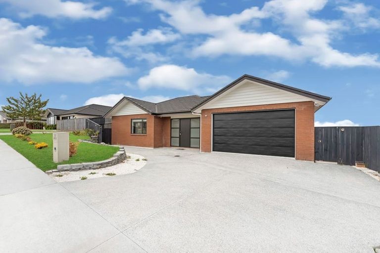 Photo of property in 17 Peacock Place, Pokeno, 2402