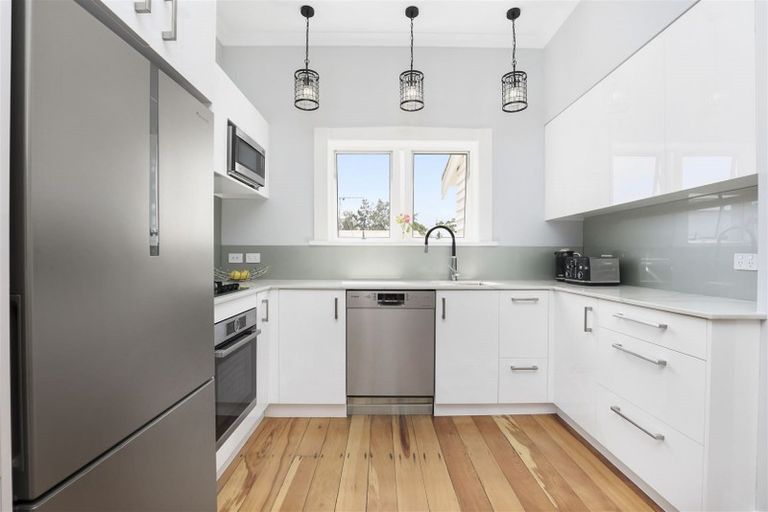 Photo of property in 93 Te Aroha Street, Hamilton East, Hamilton, 3216