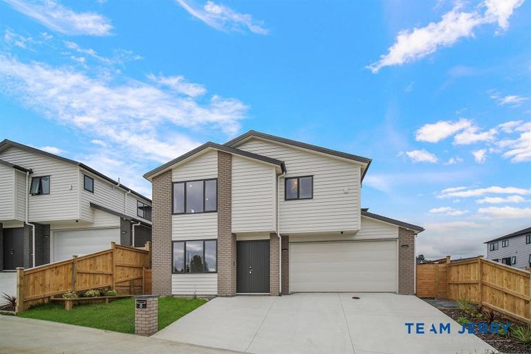 Photo of property in 8 Kakau Lane, Flat Bush, Auckland, 2019