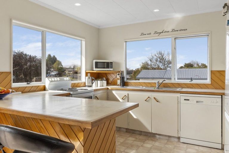 Photo of property in 116 Richmond Avenue, Richmond Heights, Taupo, 3330