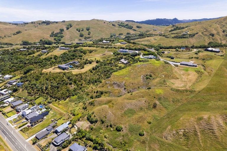 Photo of property in 91 Winifred Street, Okitu, Gisborne, 4010