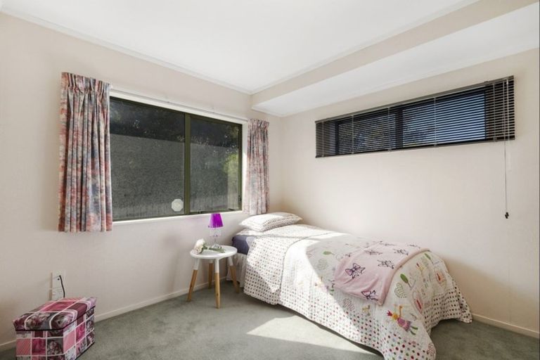 Photo of property in 62a Oxford Street, Tawa, Wellington, 5028