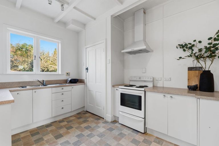 Photo of property in 12 Hillcrest Road, Hillcrest, Hamilton, 3216