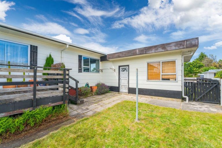 Photo of property in 97 Richmond Avenue, Richmond Heights, Taupo, 3330