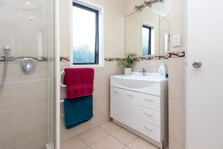 Photo of property in 32 Skip Lane, East Tamaki, Auckland, 2013