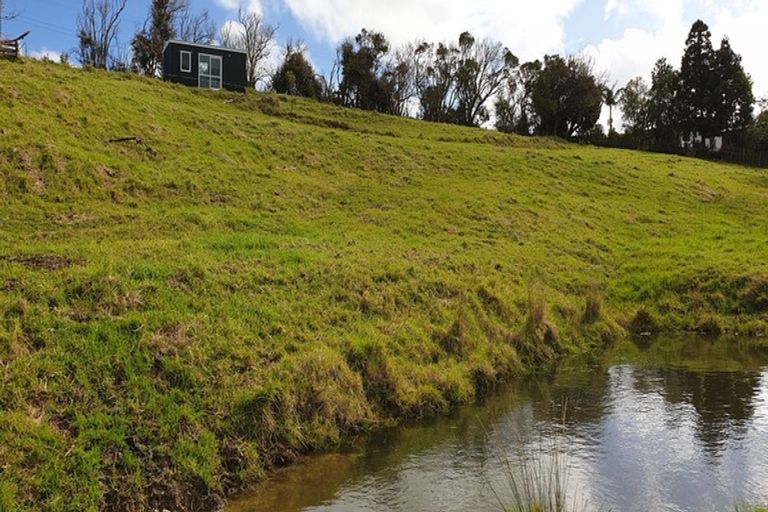 Photo of property in 79 Gorge Road, Maungaturoto, 0520