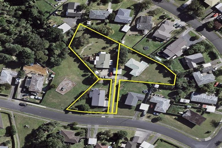 Photo of property in 12 Rata Street, Waiuku, 2123