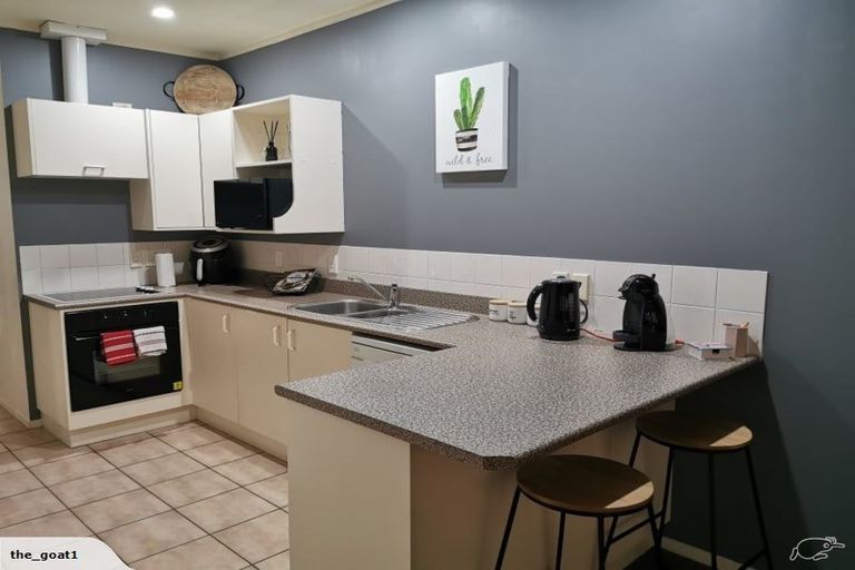 Photo of property in Maddison Apartments, 1/6f Queen Street, Palmerston North, 4410