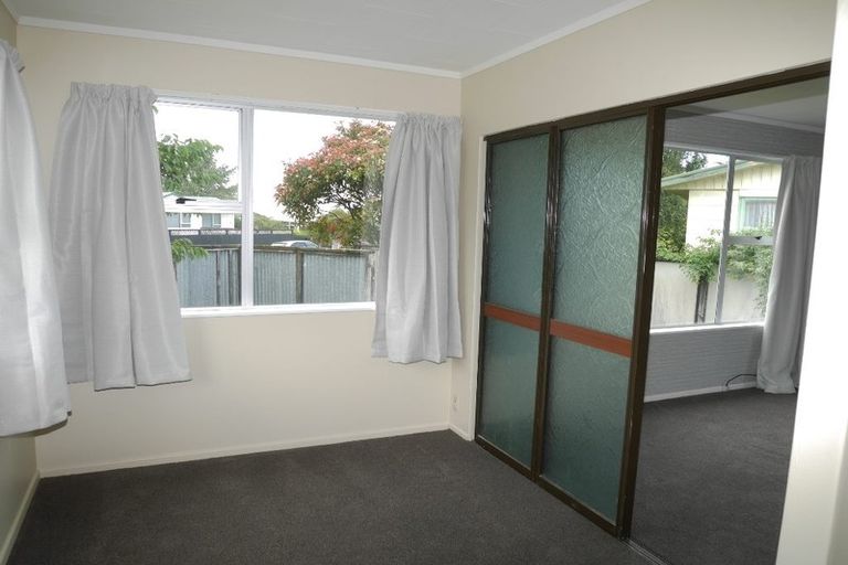 Photo of property in 43 Arawhata Road, Paraparaumu, 5032
