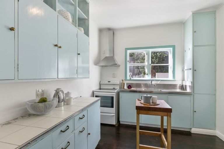 Photo of property in 35 Bankot Crescent, Ngaio, Wellington, 6035