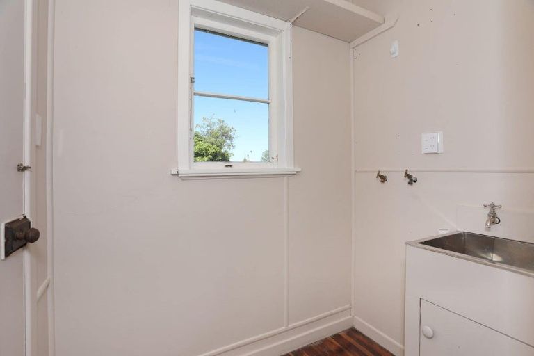 Photo of property in 11 Totara Street, Marton, 4710