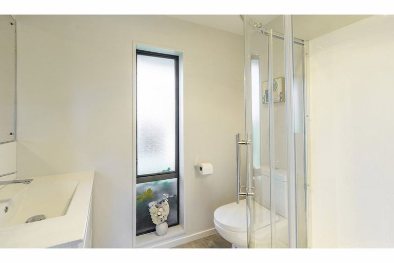 Photo of property in 1 Appleton Place, Woodend, 7610