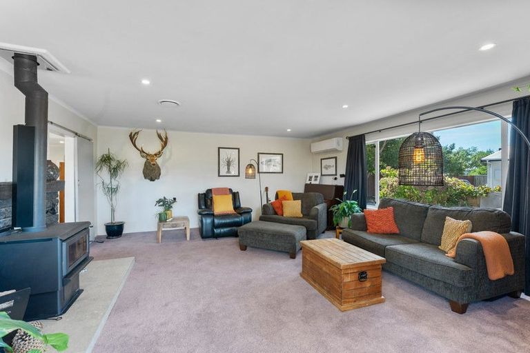 Photo of property in 51 Toru Road, Paraparaumu Beach, Paraparaumu, 5032