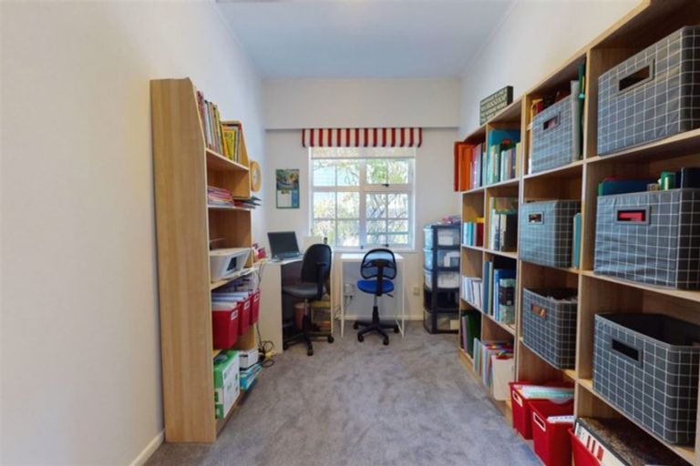 Photo of property in 14a Norton Park Avenue, Fairfield, Lower Hutt, 5011