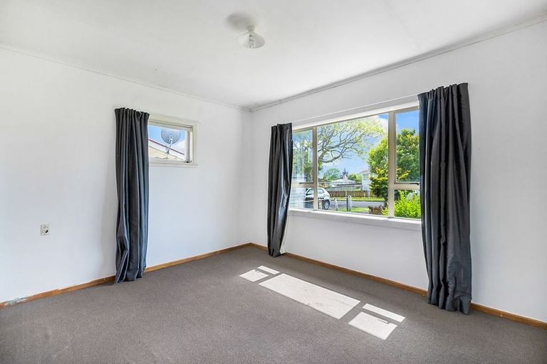 Photo of property in 6 Montgomery Avenue, Pukekohe, 2120