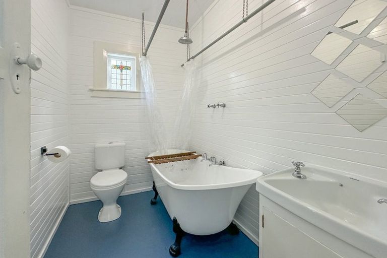 Photo of property in 36 Lawrence Street, Newtown, Wellington, 6021