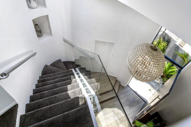 Photo of property in 6 Eric Price Avenue, Takapuna, Auckland, 0620