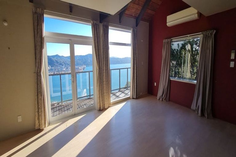 Photo of property in 39 Robieson Street, Roseneath, Wellington, 6011