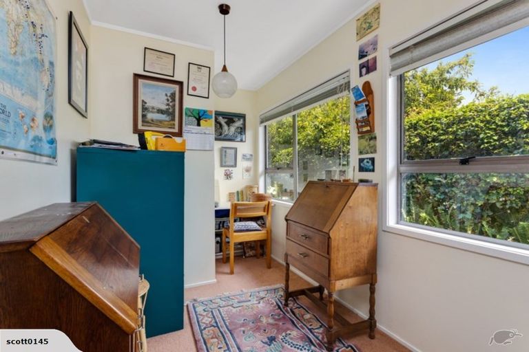 Photo of property in 18 Glengarry Avenue, Manly, Whangaparaoa, 0930