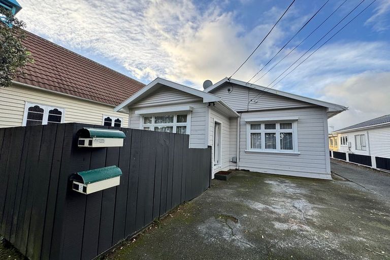 Photo of property in 93 Miramar Avenue, Miramar, Wellington, 6022