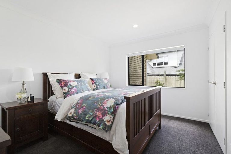 Photo of property in 36 Max Short Drive, Pukekohe, 2120