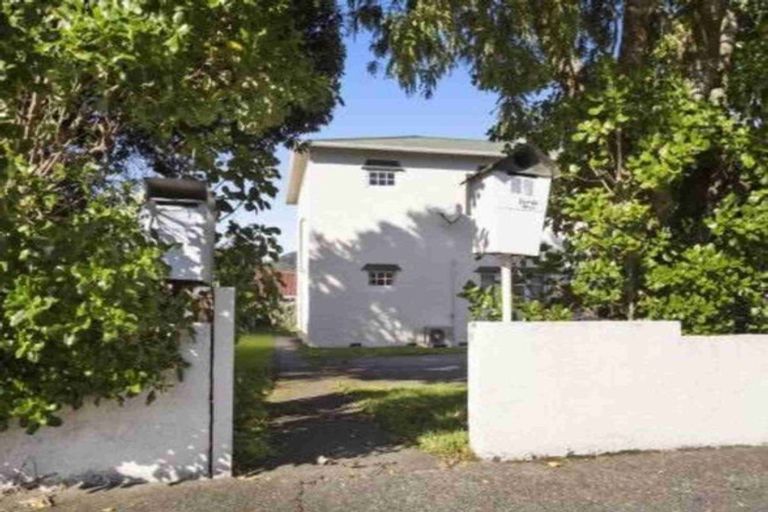 Photo of property in 20a Ludlam Crescent, Woburn, Lower Hutt, 5010